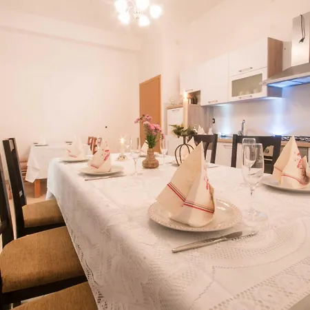 Petra, A Romantic&spectacular Near The Sea Casa vacanze Kukci